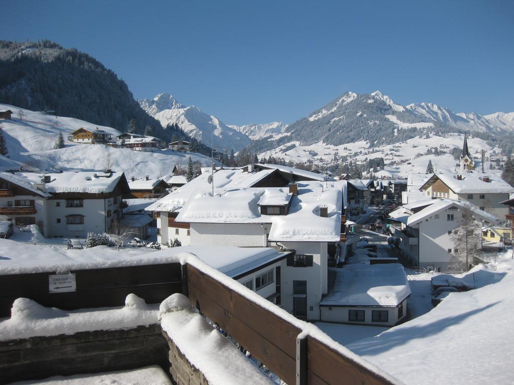 Haus Keti Apartment Riezlern Bagian luar foto